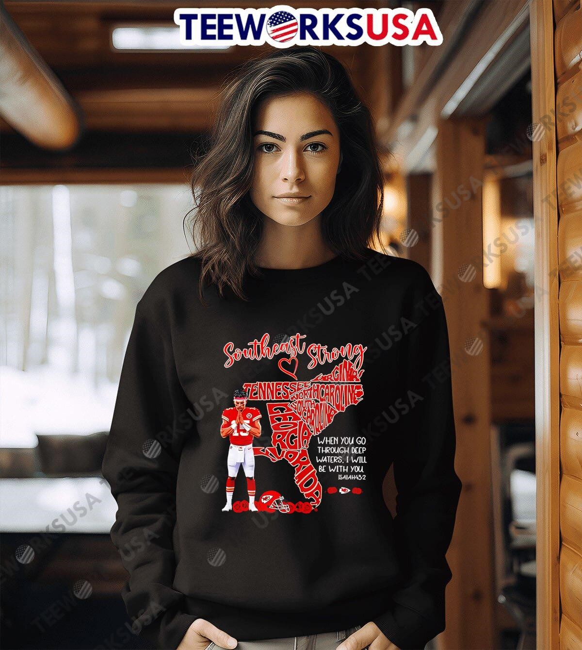 Patrick Mahomes Kansas City Chiefs Praying For Florida Southeast Strong shirt, hoodie, sweater